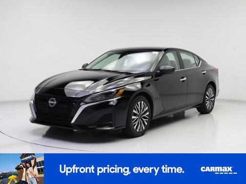 Black 2025 Nissan Altima SV