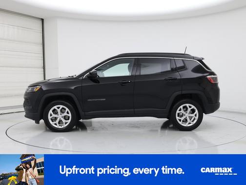 Black 2024 Jeep Compass Latitude
