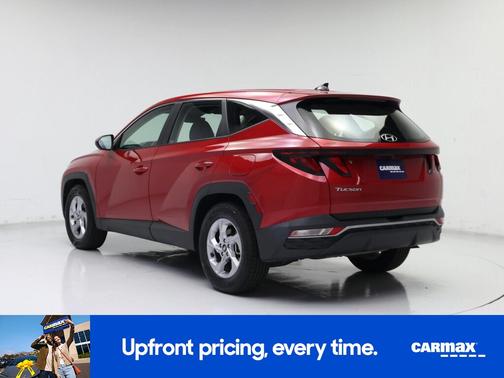 Red 2023 Hyundai TUCSON SE