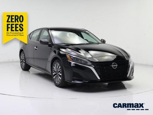 Black 2025 Nissan Altima SV