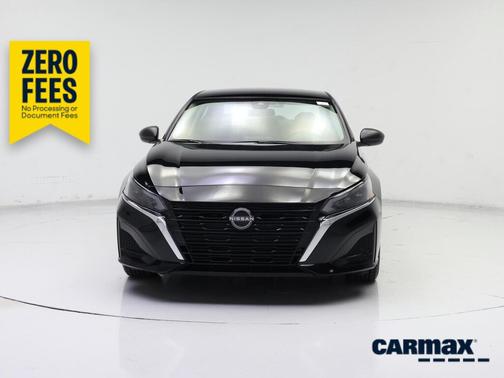 Black 2025 Nissan Altima SV
