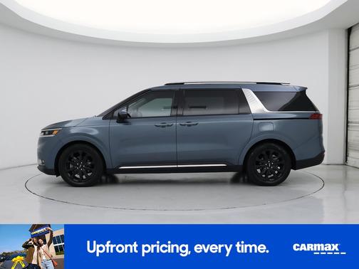 2023 Kia Carnival SX