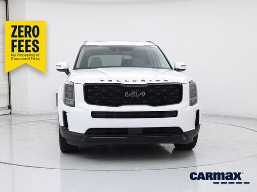 White 2022 Kia Telluride EX