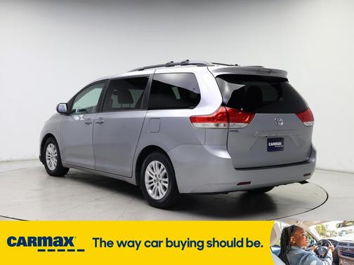 2014 Toyota Sienna XLE