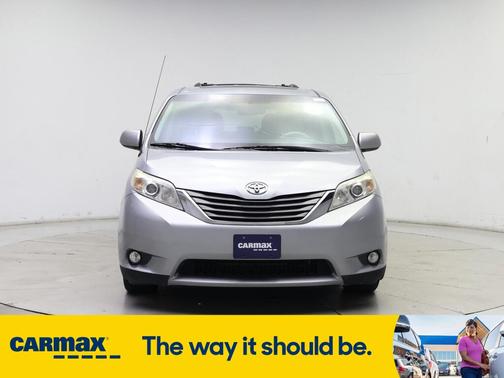 2014 Toyota Sienna XLE