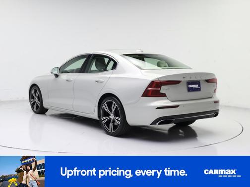 2021 Volvo S60 T5 Momentum