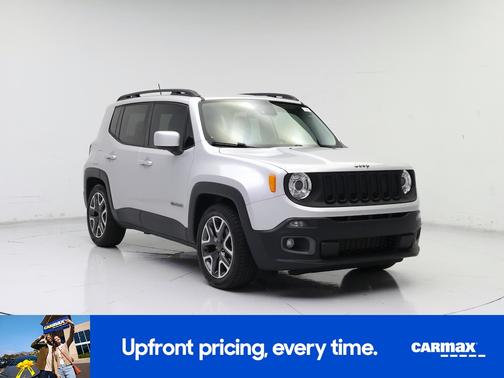 Silver 2017 Jeep Renegade Latitude