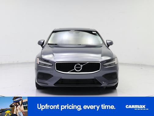 2020 Volvo S60 T6 Momentum