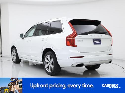 2021 Volvo XC90 T5 Momentum