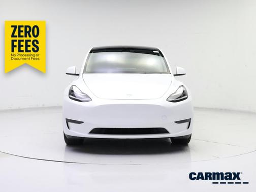 White 2023 Tesla Model Y Long Range