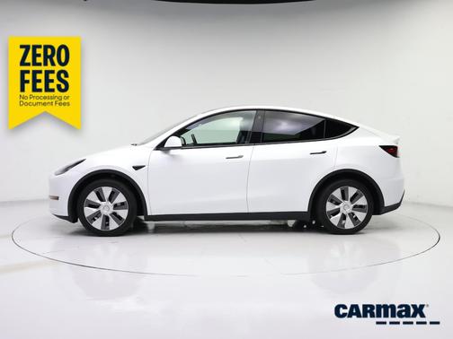 White 2023 Tesla Model Y Long Range