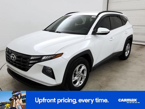 White 2022 Hyundai TUCSON SEL