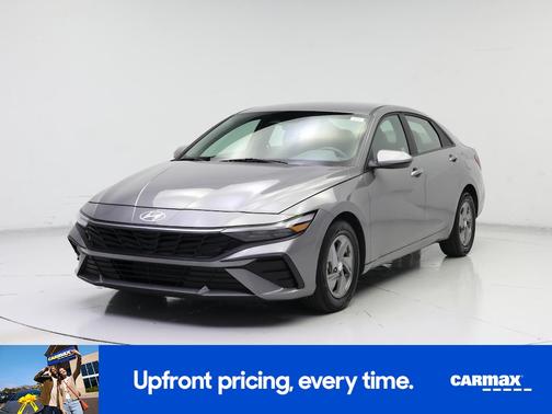 Gray 2025 Hyundai ELANTRA SE