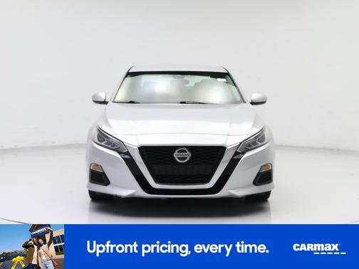 2022 Nissan Altima SV