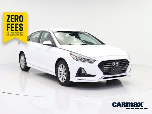 White 2019 Hyundai SONATA SE