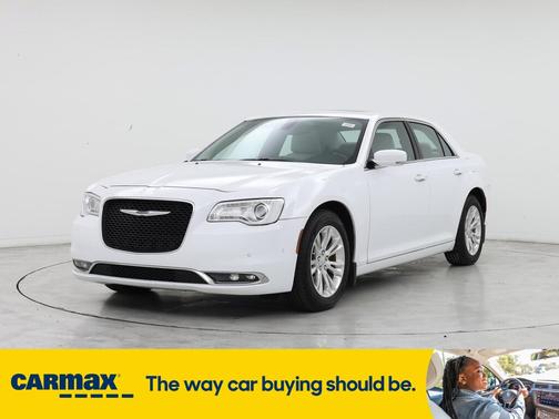 2021 Chrysler 300 Touring L