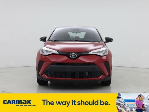 2022 Toyota C-HR XLE