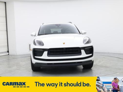 2022 Porsche Macan