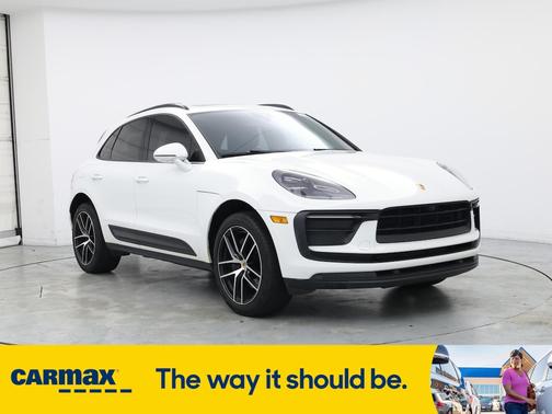 2022 Porsche Macan