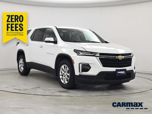 White 2023 Chevrolet Traverse LS