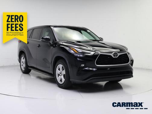 Black 2022 Toyota Highlander LE