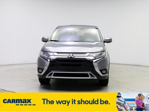 2019 Mitsubishi Outlander SE