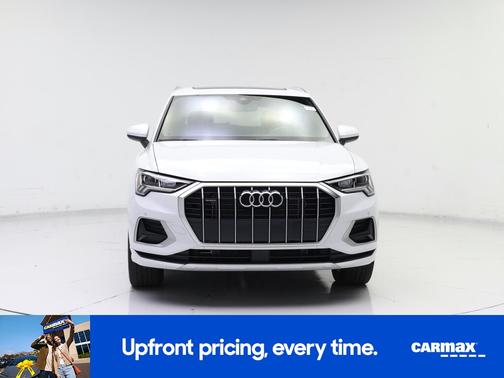 White 2024 Audi Q3 Premium