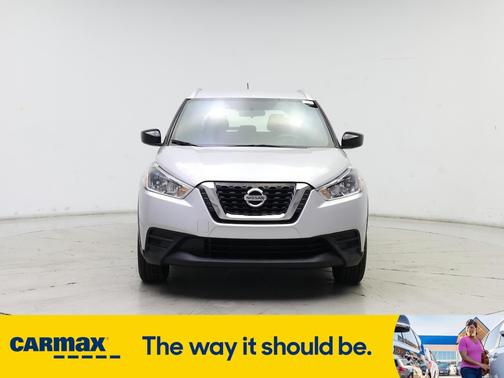 2019 Nissan Kicks S