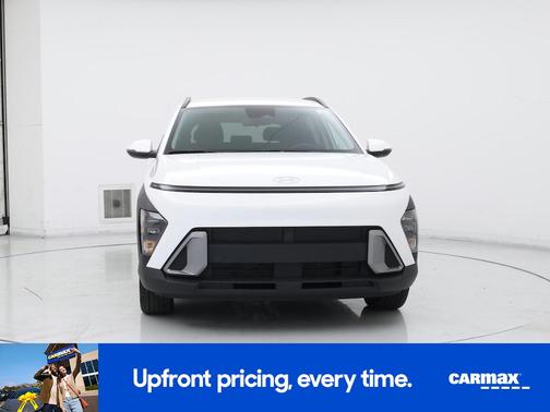 White 2025 Hyundai KONA SEL