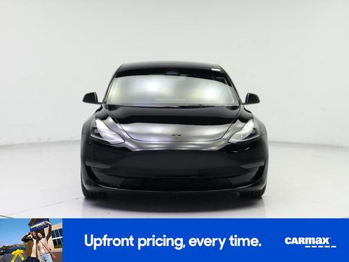 Black 2023 Tesla Model 3