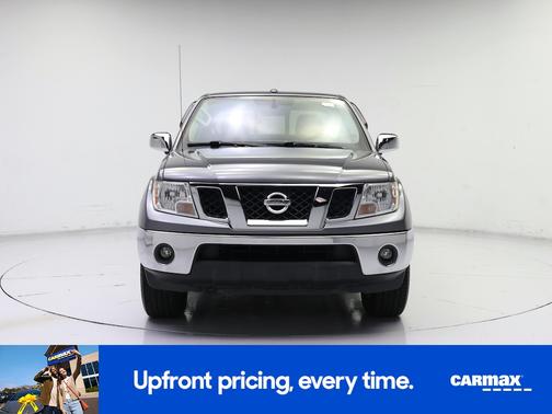 Gray 2019 Nissan Frontier SL