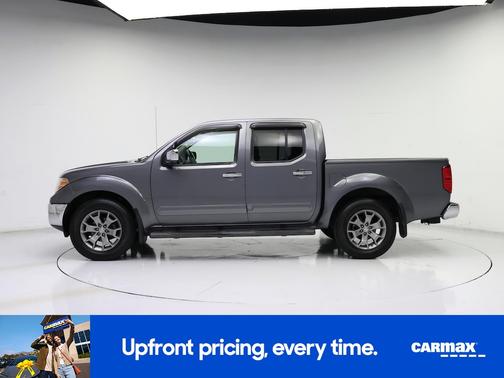 Gray 2019 Nissan Frontier SL