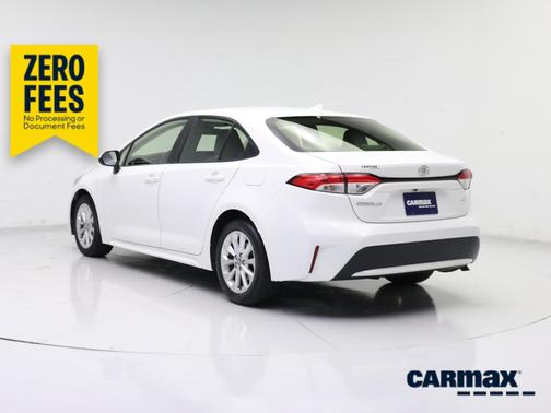 White 2022 Toyota Corolla LE