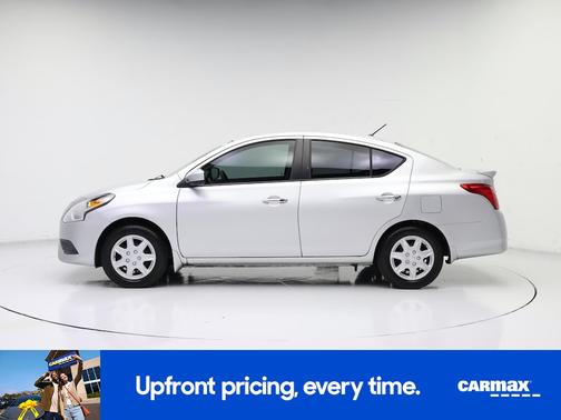 2015 Nissan Versa SV