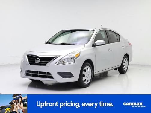 2015 Nissan Versa SV