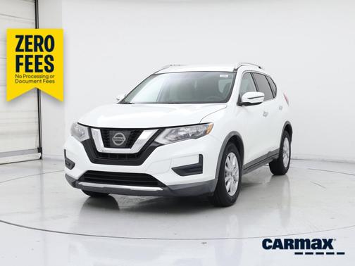 White 2017 Nissan Rogue SV