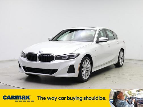 2024 BMW 330e 