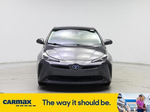 2022 Toyota Prius LE