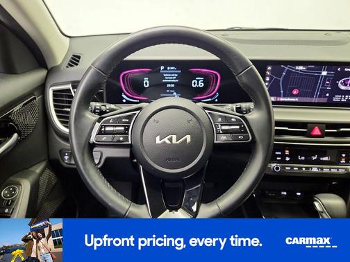 Gray 2025 Kia Seltos S