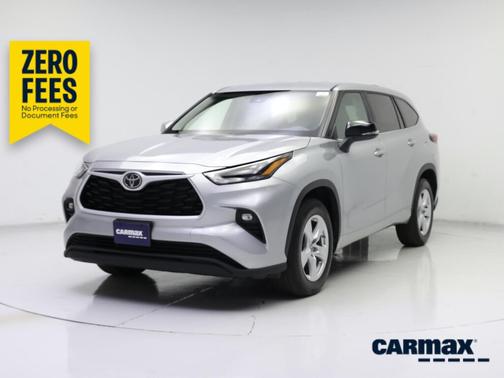Silver 2025 Toyota Highlander LE