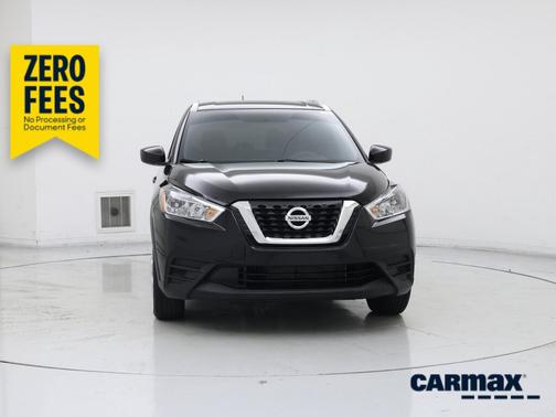 Black 2019 Nissan Kicks S