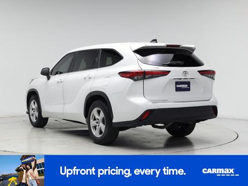 Pearl 2023 Toyota Highlander L