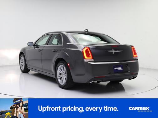 2016 Chrysler 300 Limited