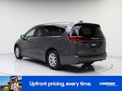 Gray 2023 Chrysler Pacifica Touring L