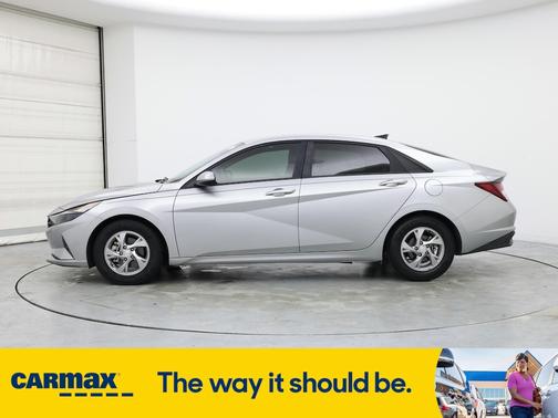 2021 Hyundai ELANTRA SE