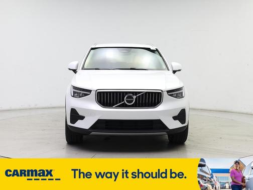 2024 Volvo XC40 B5 Core Bright Theme