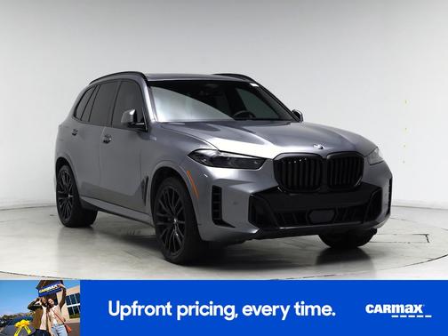 Gray 2024 BMW X5 sDrive40i
