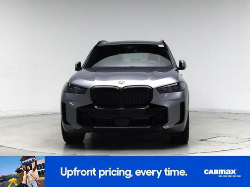 Gray 2024 BMW X5 sDrive40i