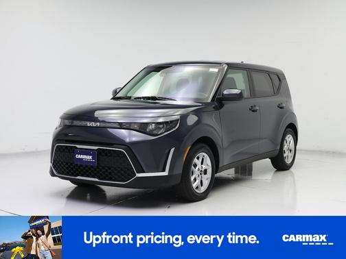 Gray 2025 Kia Soul LX