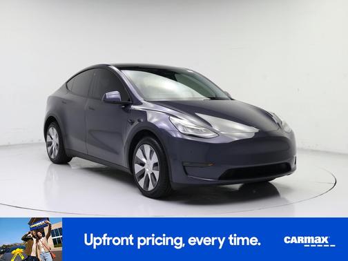 Gray 2023 Tesla Model Y Long Range